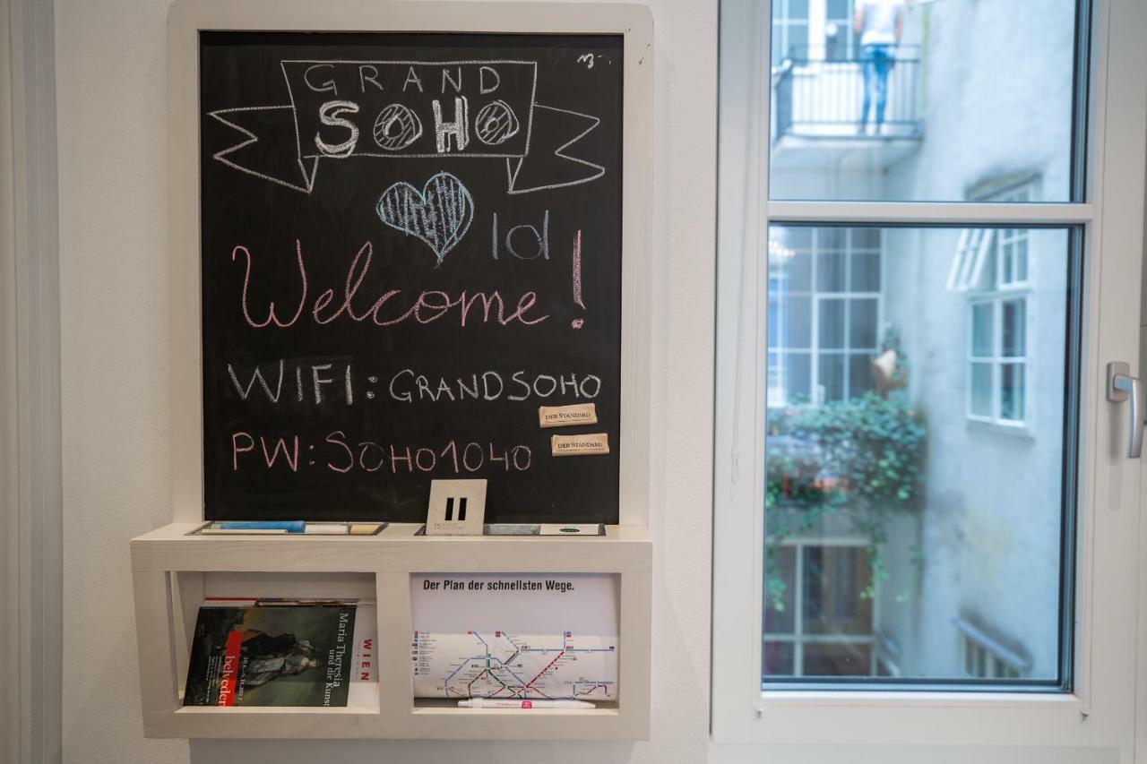 Grand Soho Apartment Wina Bagian luar foto