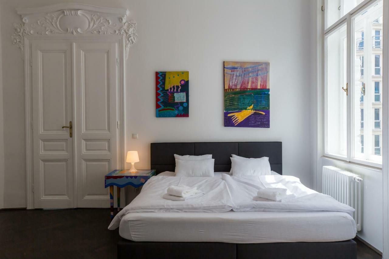 Grand Soho Apartment Wina Bagian luar foto